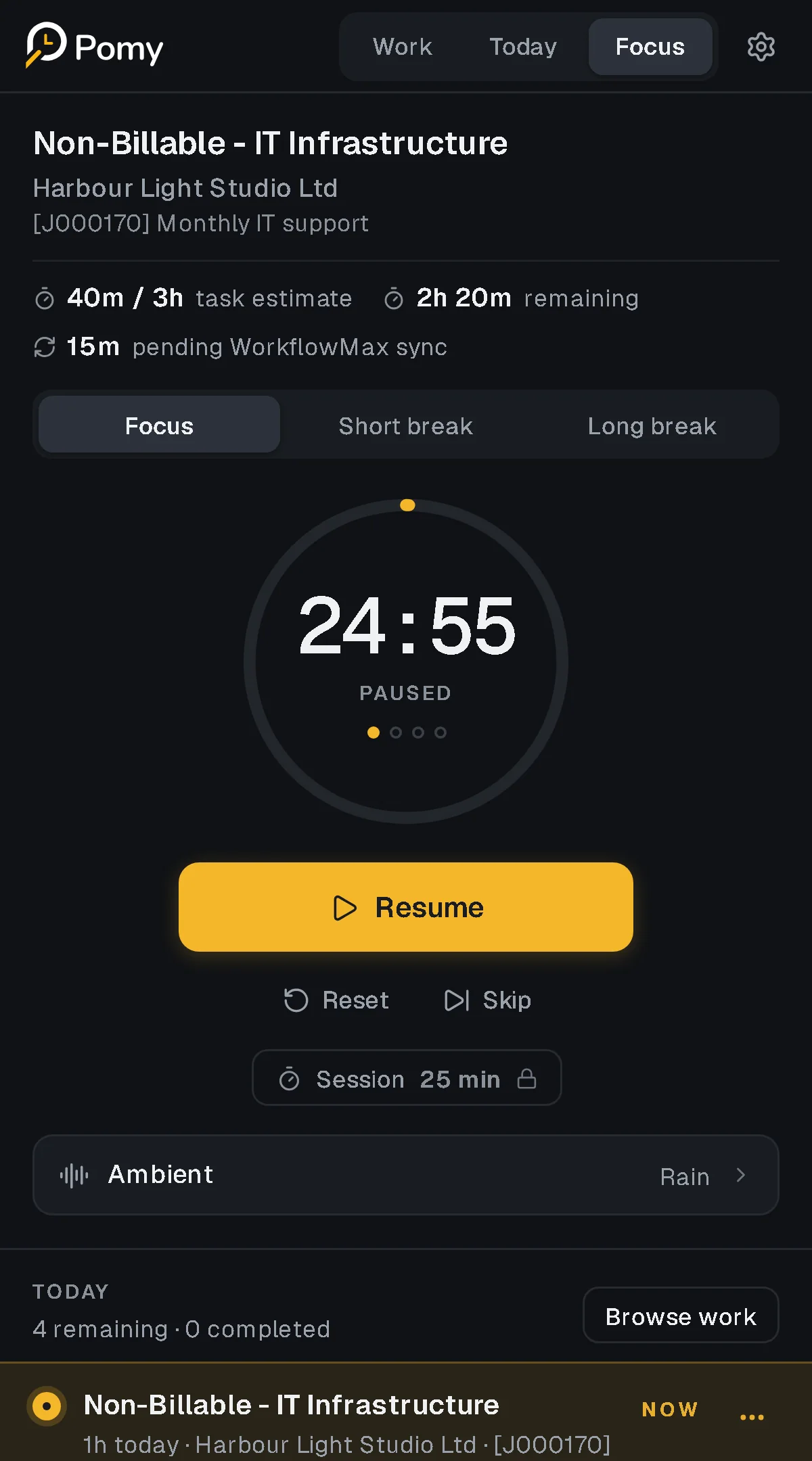 Pomy Focus screen in dark mode with a paused session and today's list below